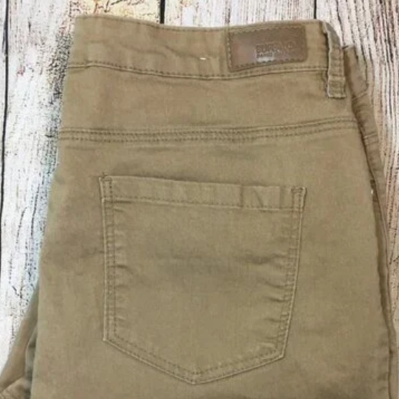 Buffalo Mid-Rise Jeans” Faith” - Picture 4 of 7